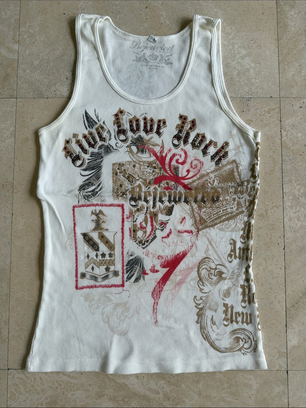 Y2K White Graphic Ribbed Tank Top with Red & Gold Accents